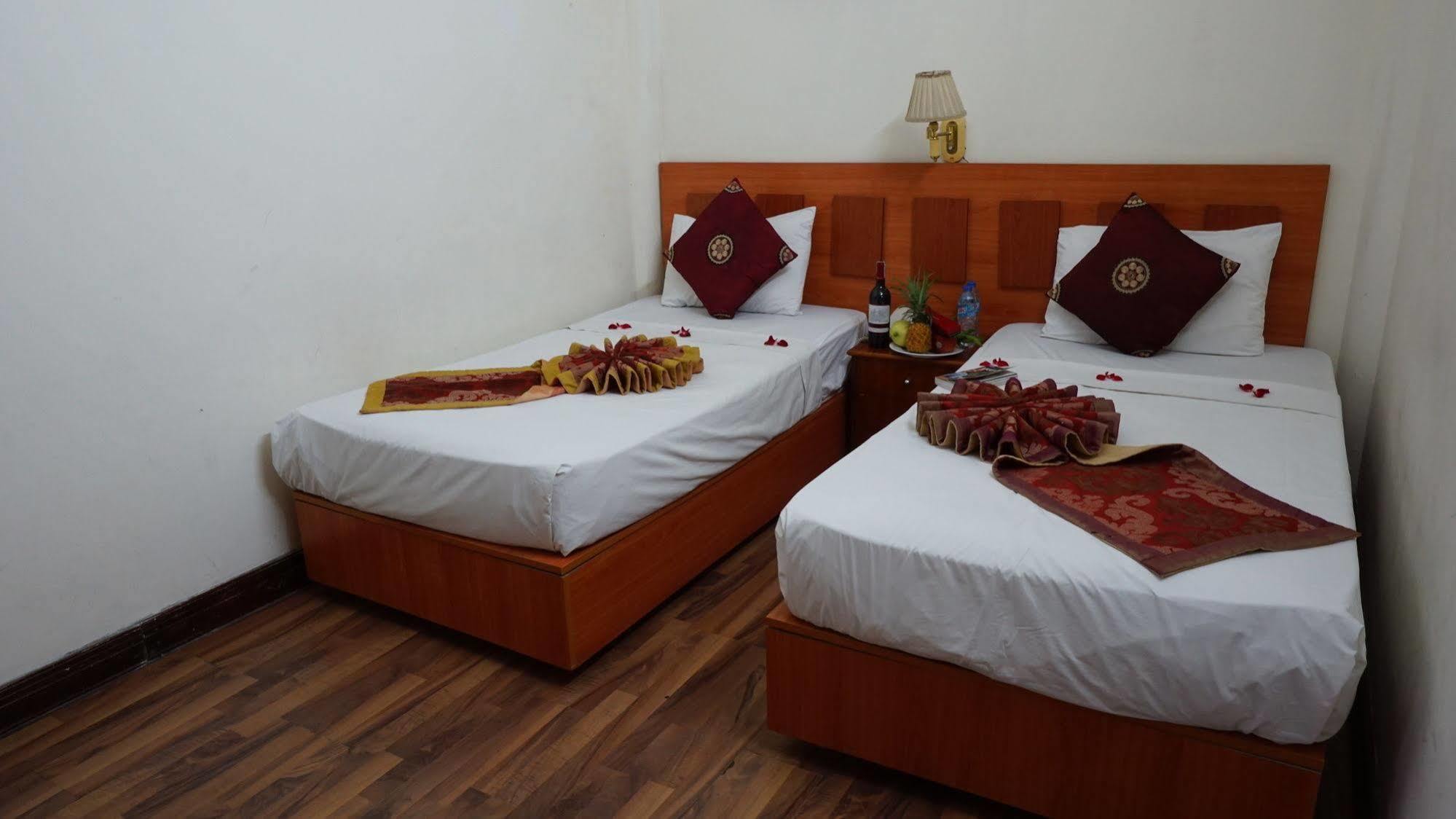 Hanoi Golden Moon Guest House & Travel المظهر الخارجي الصورة