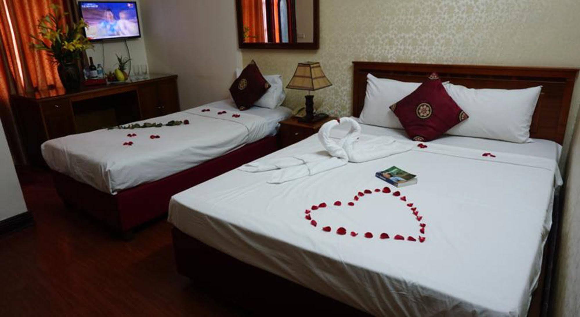 Hanoi Golden Moon Guest House & Travel المظهر الخارجي الصورة