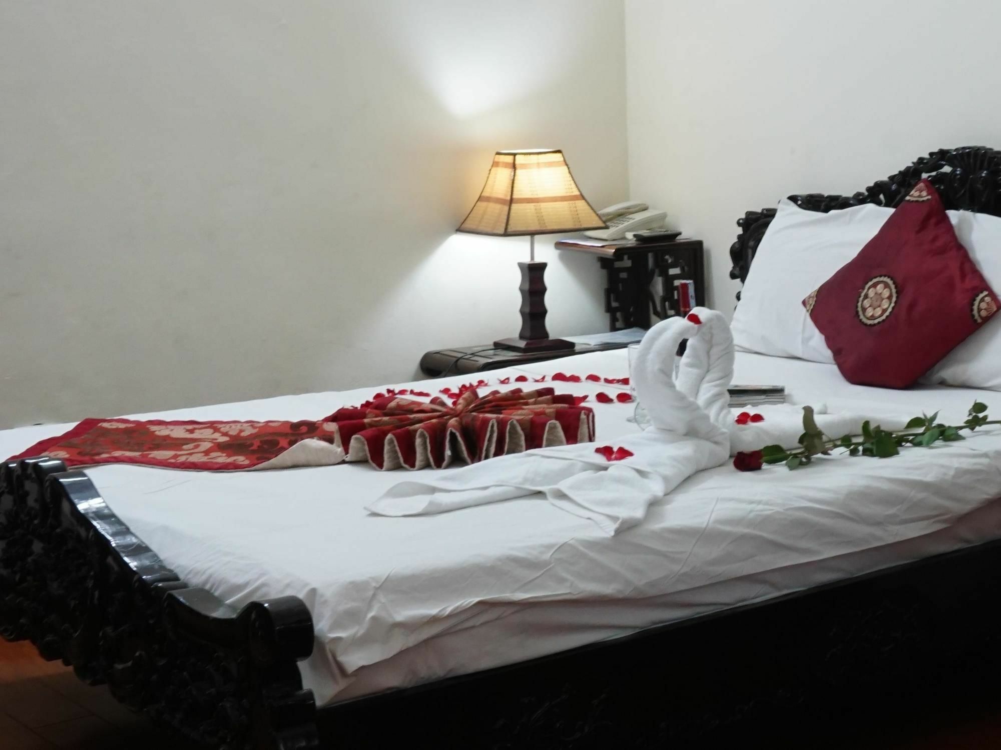 Hanoi Golden Moon Guest House & Travel المظهر الخارجي الصورة